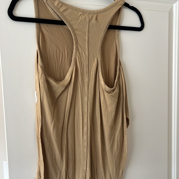 Niyama sol tank top - Picture 3 of 4